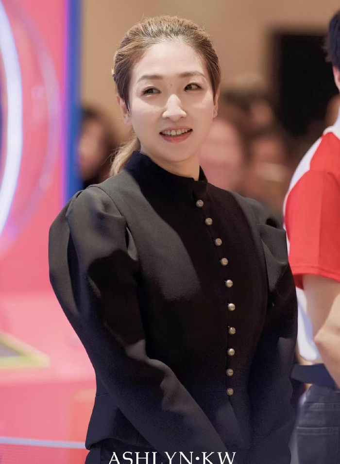 江南体育官网链接-抵达澳门，刘诗雯上任，正式任命，新岗位曝光，和孙颖莎互动|乒乓球世界杯|国际乒联|国乒|乒乓球|世界杯_新浪新闻